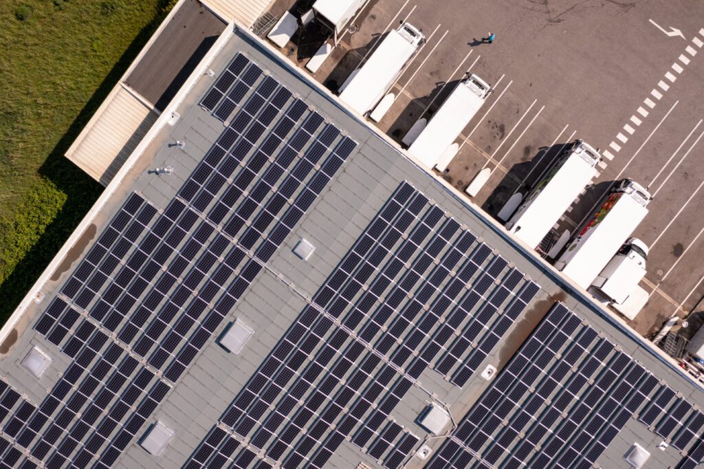 Panneaux photovoltaïques sur le dépôt SAPAM Mulhouse